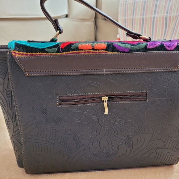 Handmade mexican embroidered bag. - Picture 5 of 9